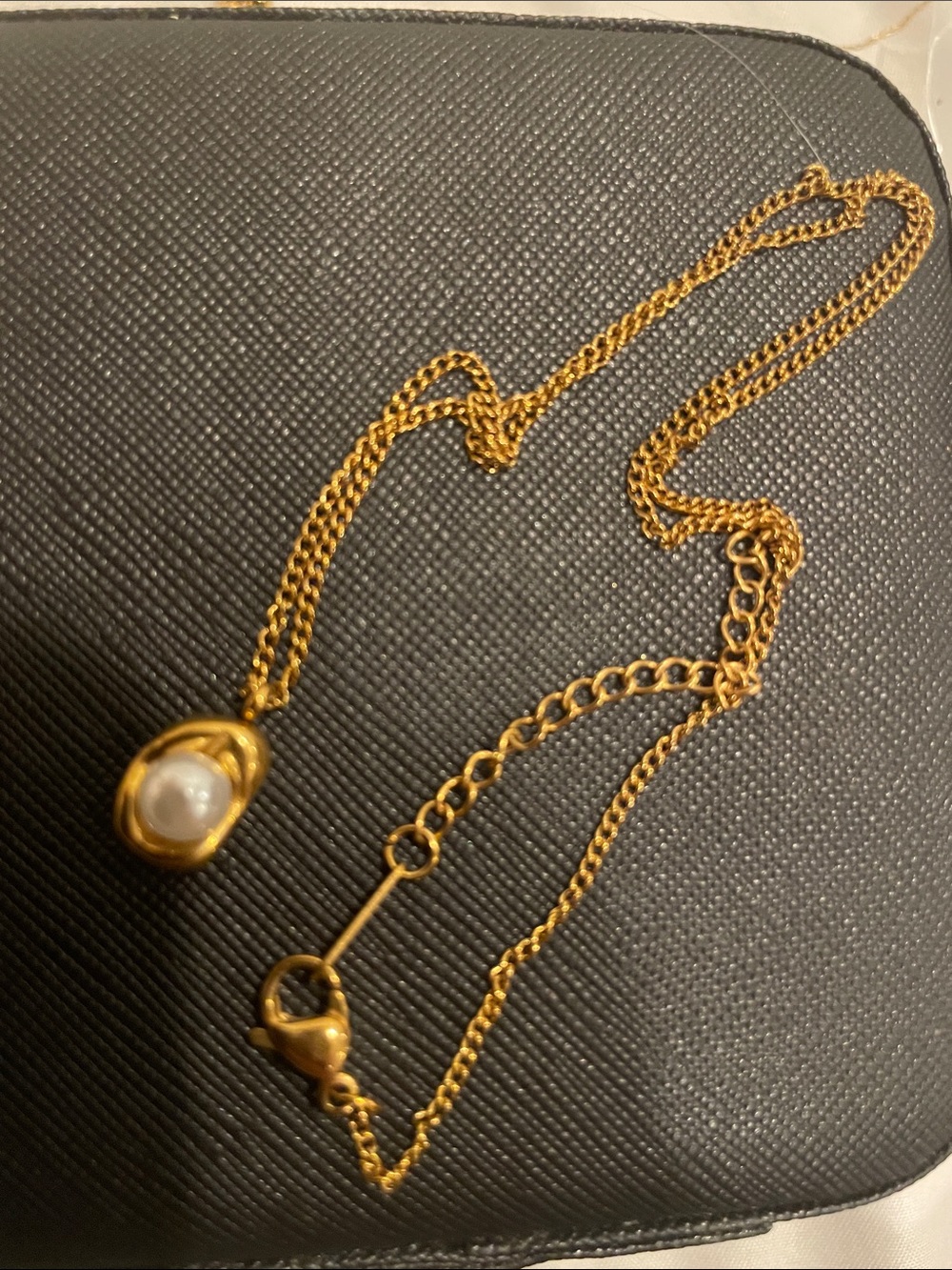 Gold Pearl Pendant Necklace - Women Jewelry